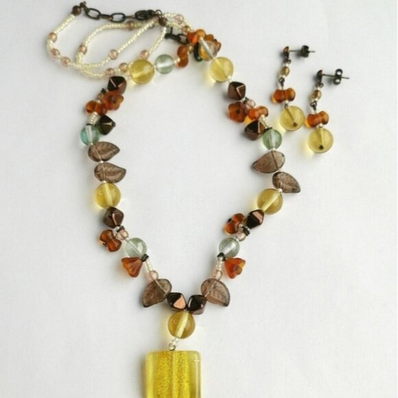 Vintage Czech handmade beaded necklace earrings set - Picture 5 of 8